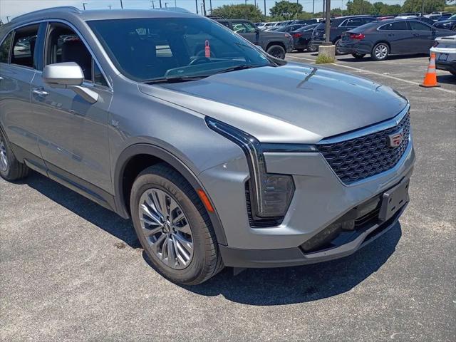 2025 Cadillac XT4 FWD Premium Luxury