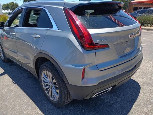 2025 Cadillac XT4 FWD Premium Luxury