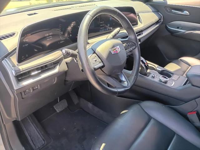 2025 Cadillac XT4 FWD Premium Luxury