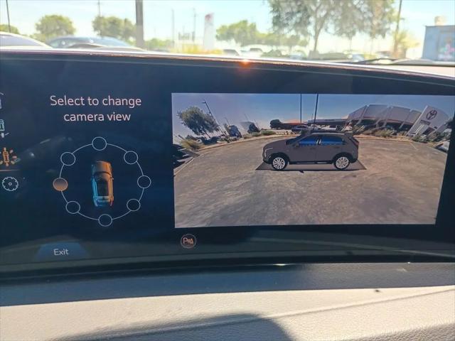 2025 Cadillac XT4 FWD Premium Luxury