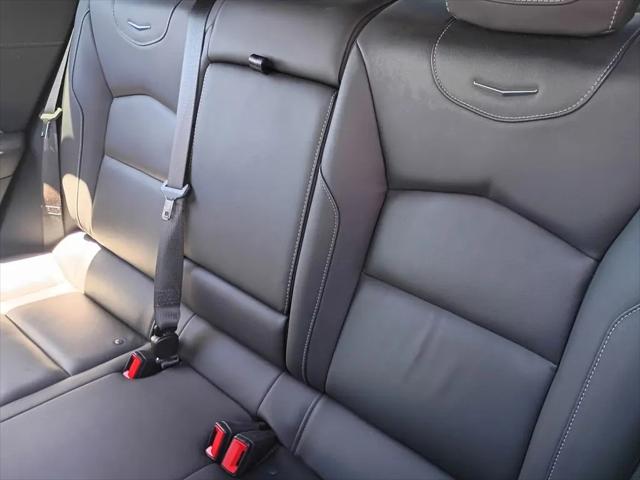 2025 Cadillac XT4 FWD Premium Luxury