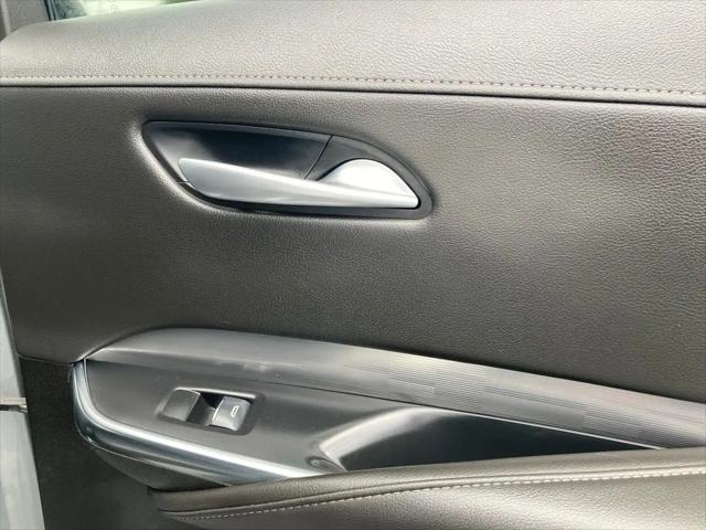 2025 Cadillac XT4 FWD Premium Luxury