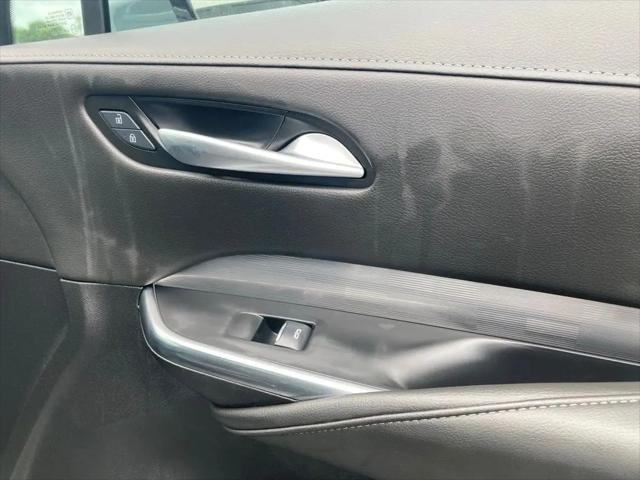 2025 Cadillac XT4 FWD Premium Luxury
