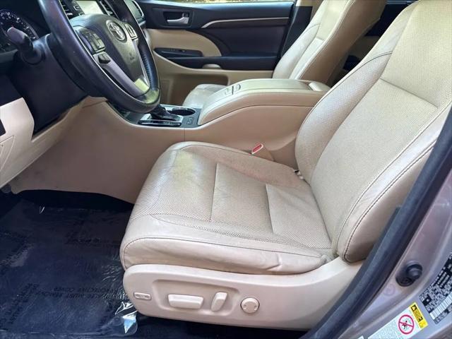 2016 Toyota Highlander Limited V6