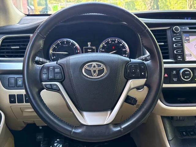 2016 Toyota Highlander Limited V6