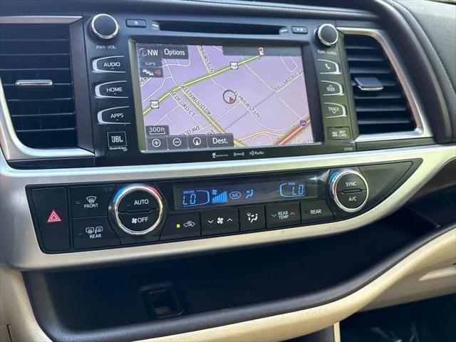 2016 Toyota Highlander Limited V6