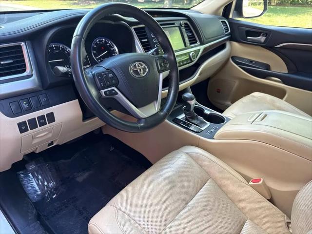 2016 Toyota Highlander Limited V6