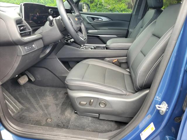 2024 Chevrolet Traverse FWD LT