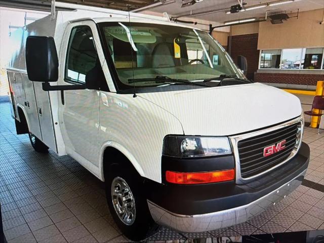 2015 GMC Savana Cutaway 3500