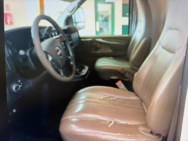 2015 GMC Savana Cutaway 3500