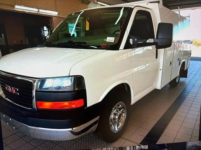 2015 GMC Savana Cutaway 3500 for sale in North Reading, MA