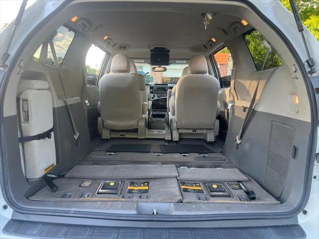 2012 Toyota Sienna LE V6 8 Passenger