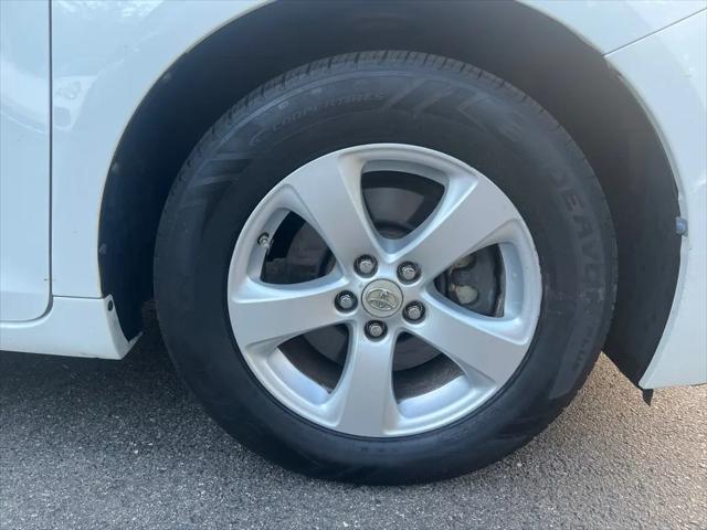2012 Toyota Sienna LE V6 8 Passenger