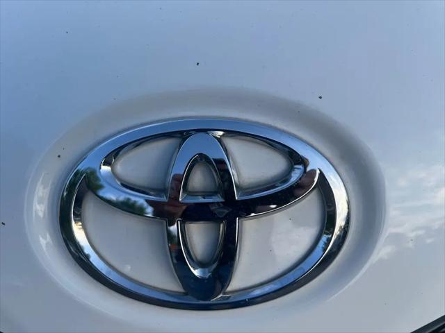 2012 Toyota Sienna LE V6 8 Passenger