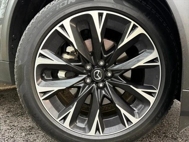 2024 Mazda X-90 Premium Plus