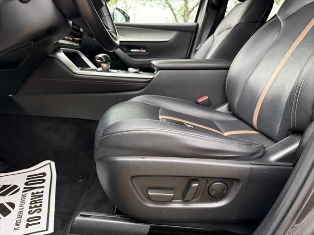 2024 Mazda X-90 Premium Plus
