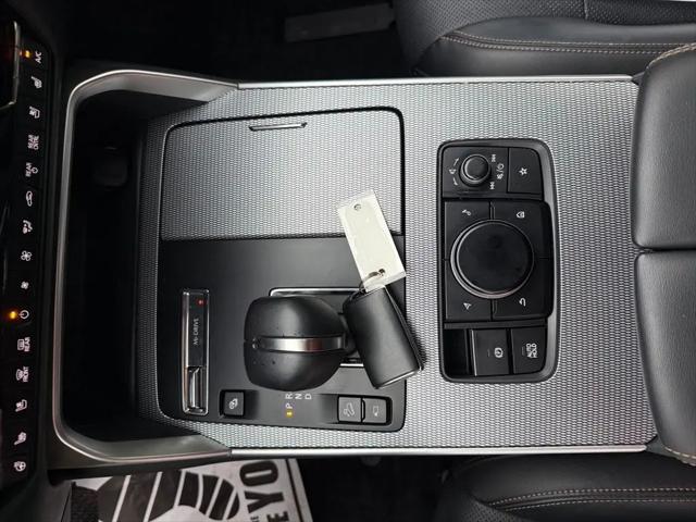 2024 Mazda X-90 Premium Plus