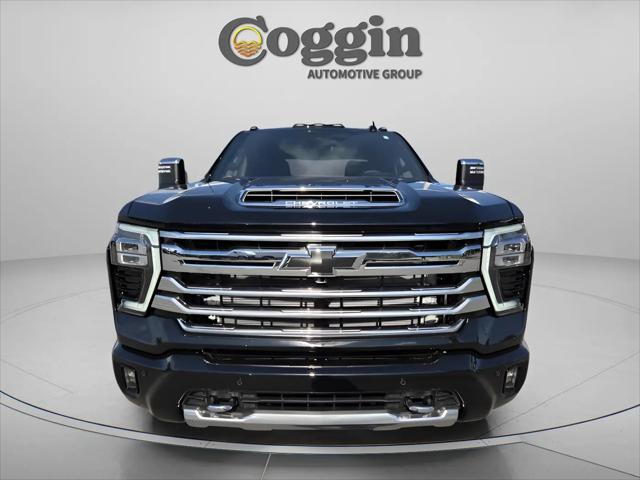 2026 Chevrolet Silverado 3500HD Crew Cab, Long Bed, High Country Dual Rear Wheel, RWD