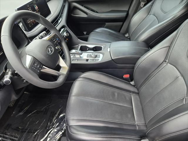 2023 INFINITI QX60 LUXE AWD