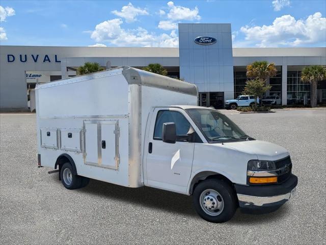 2022 Chevrolet Express Cutaway Work Van