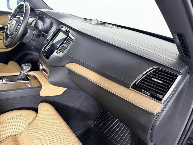 2019 Volvo XC90 T6 Inscription