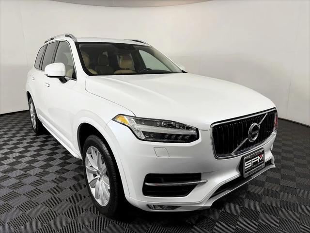 2016 Volvo XC90 T6 Momentum