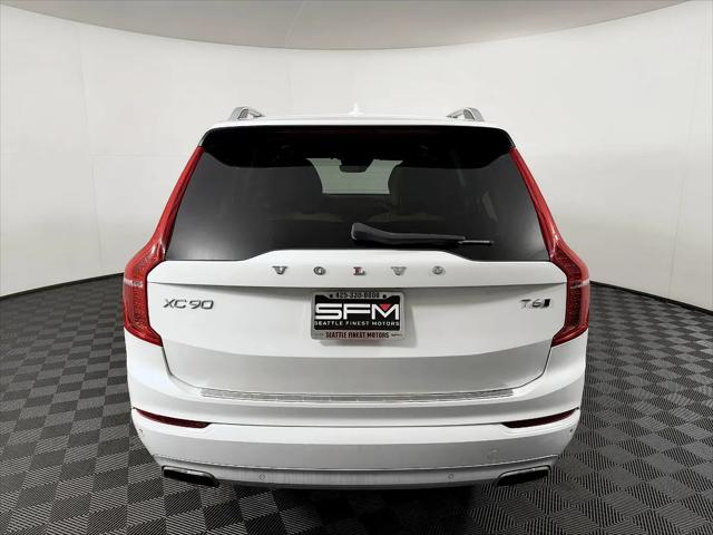 2016 Volvo XC90 T6 Momentum