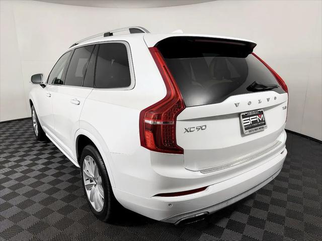 2016 Volvo XC90 T6 Momentum