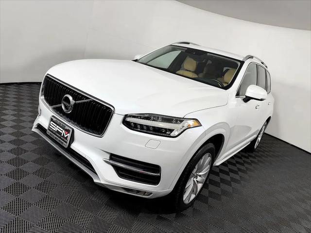 2016 Volvo XC90 T6 Momentum