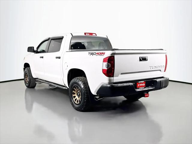 2017 Toyota Tundra SR5 5.7L V8