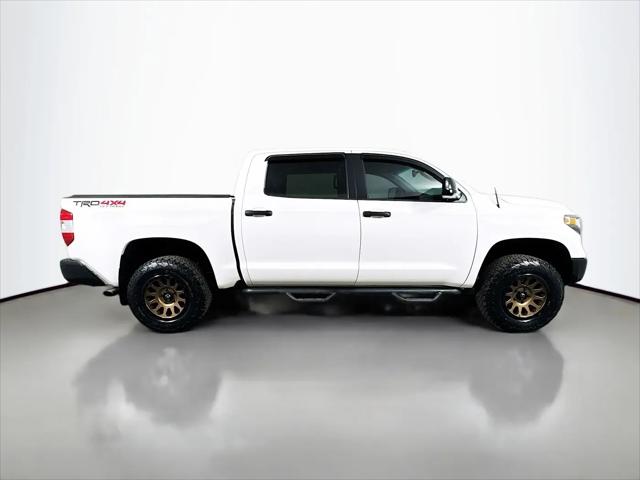 2017 Toyota Tundra SR5 5.7L V8