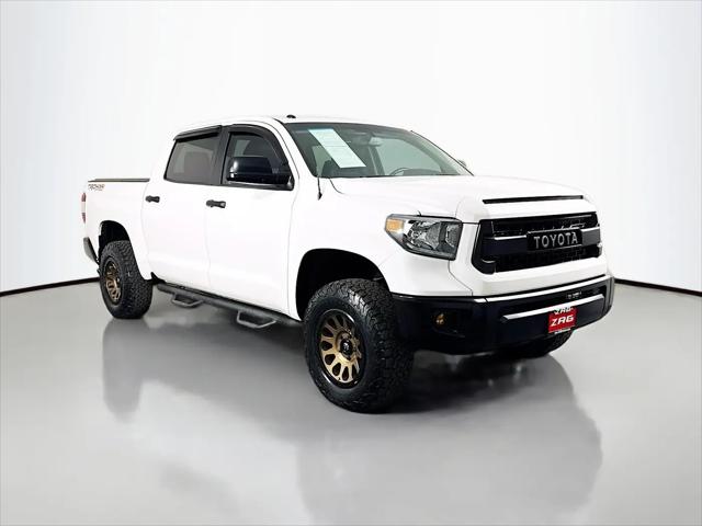 2017 Toyota Tundra SR5 5.7L V8