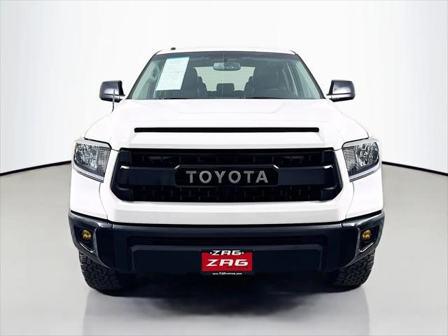 2017 Toyota Tundra SR5 5.7L V8