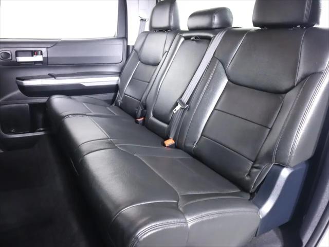 2017 Toyota Tundra SR5 5.7L V8