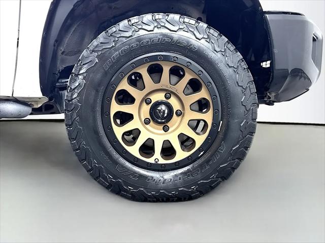 2017 Toyota Tundra SR5 5.7L V8