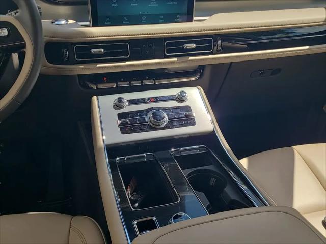 2023 Lincoln Aviator Standard