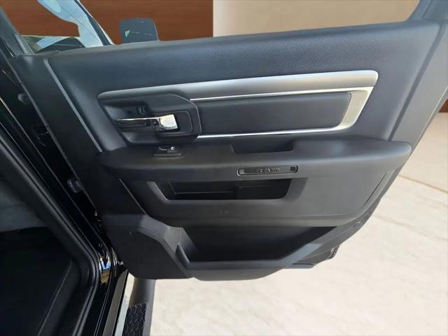 2022 Ram 1500 Classic Warlock Crew Cab 4x4 5'7" Box