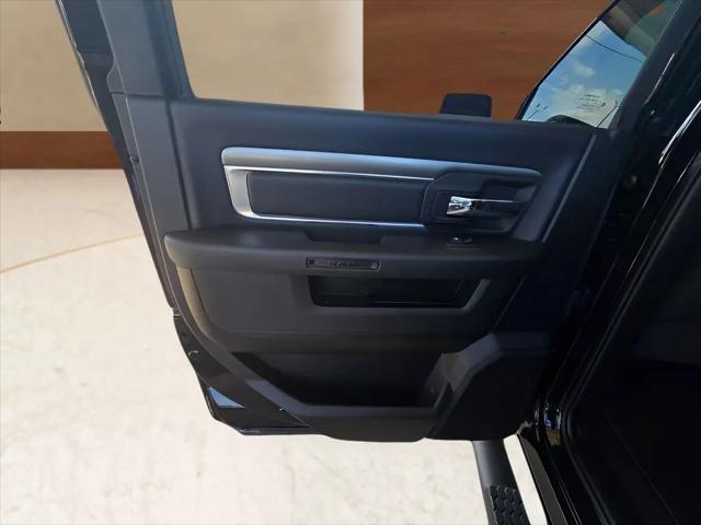 2022 Ram 1500 Classic Warlock Crew Cab 4x4 5'7" Box