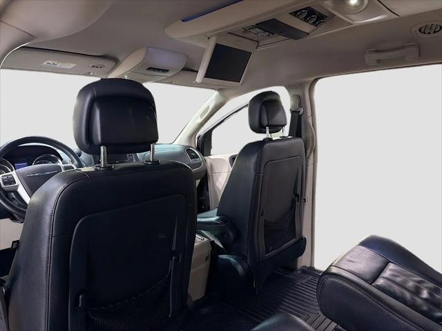 2015 Chrysler Town & Country Touring