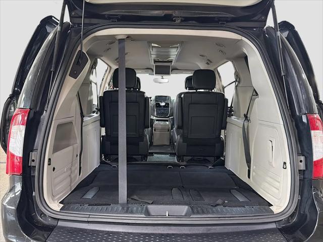 2015 Chrysler Town & Country Touring