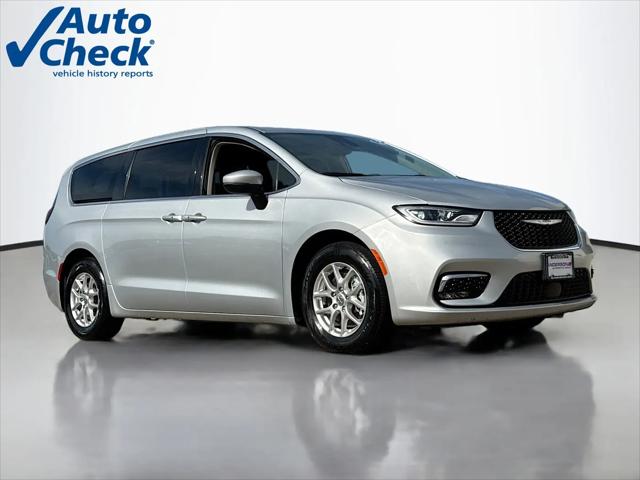2023 Chrysler Pacifica Touring L for sale in Rockford, IL