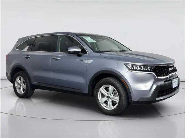 2022 Kia Sorento LX