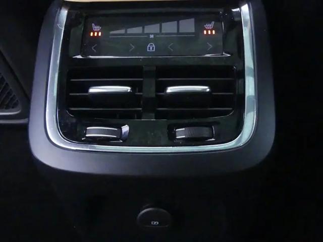2021 Volvo XC90 Recharge T8 Inscription 7 Passenger