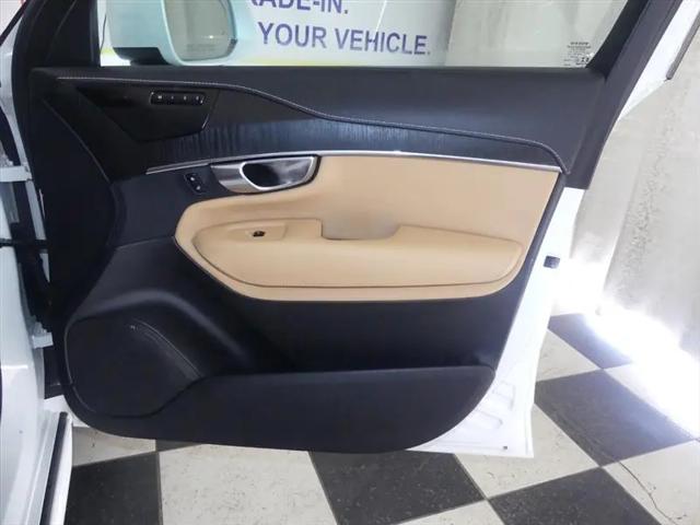 2021 Volvo XC90 Recharge T8 Inscription 7 Passenger