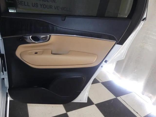 2021 Volvo XC90 Recharge T8 Inscription 7 Passenger