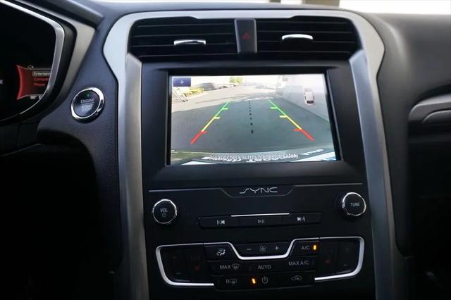 2020 Ford Fusion SE