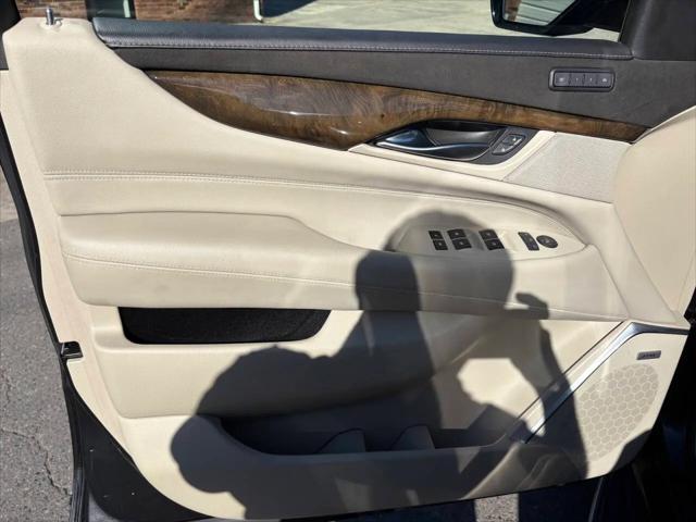 2019 Cadillac Escalade Luxury