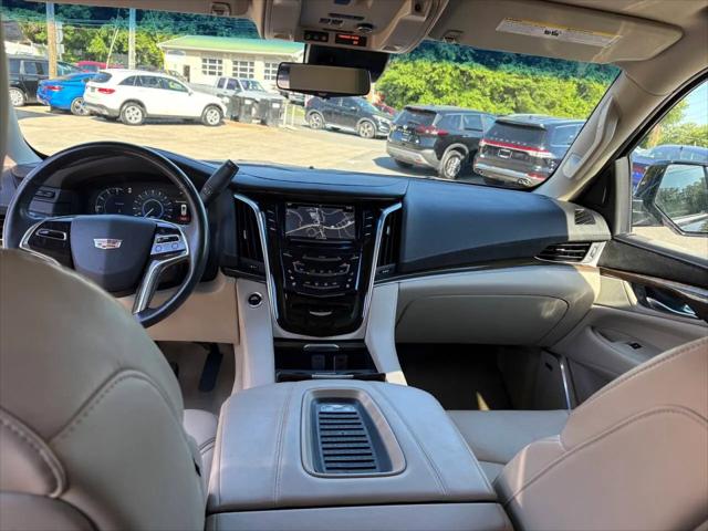 2019 Cadillac Escalade Luxury