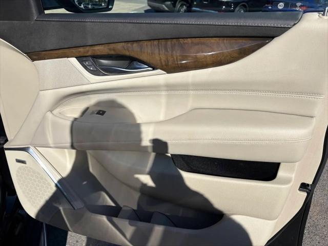 2019 Cadillac Escalade Luxury