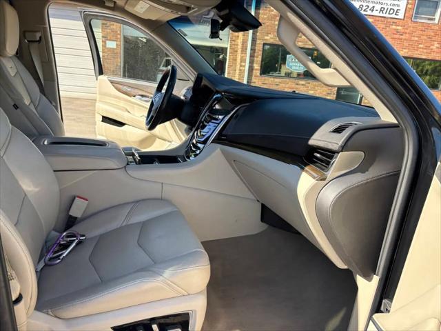 2019 Cadillac Escalade Luxury